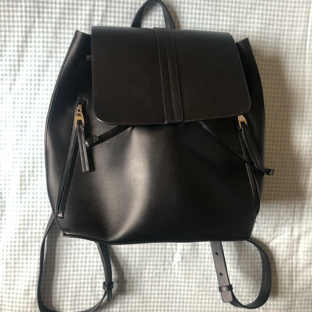 Zara Black Backpack 🖤